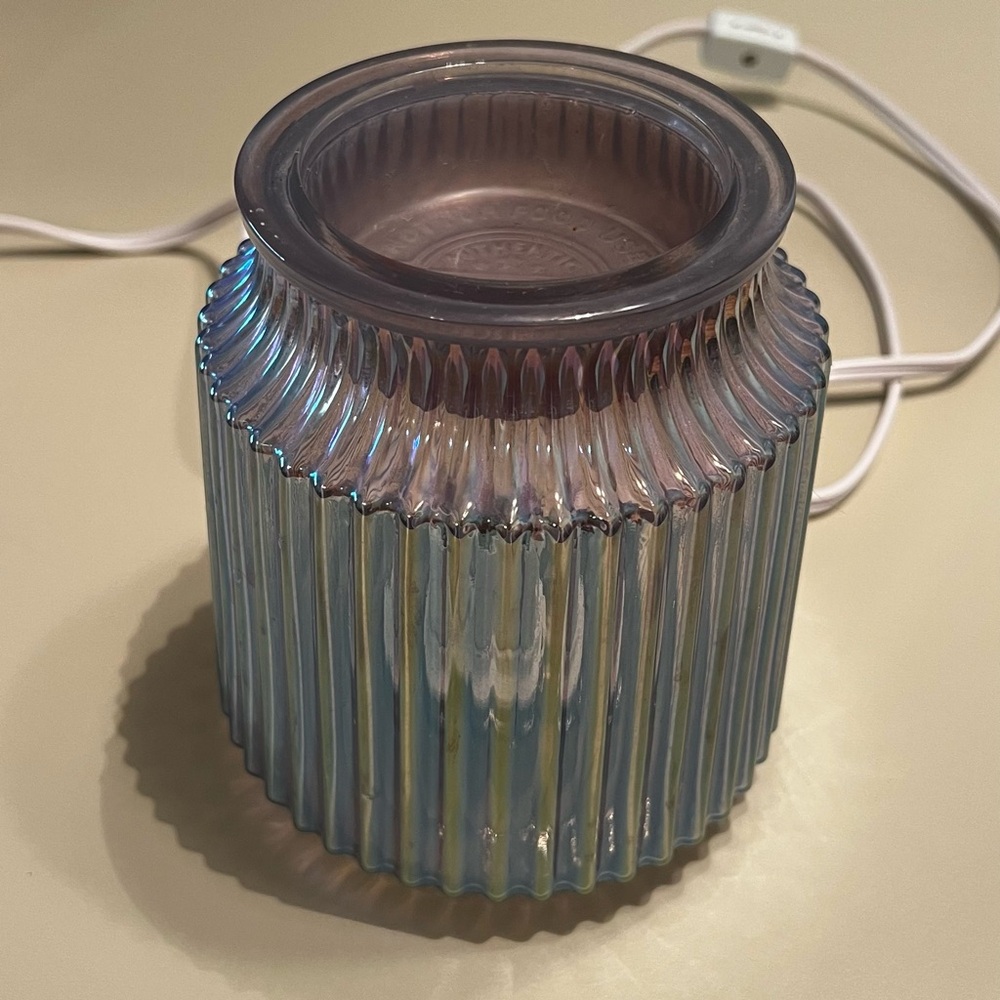 Iridescent full sized Scentsy wax melt warmer
